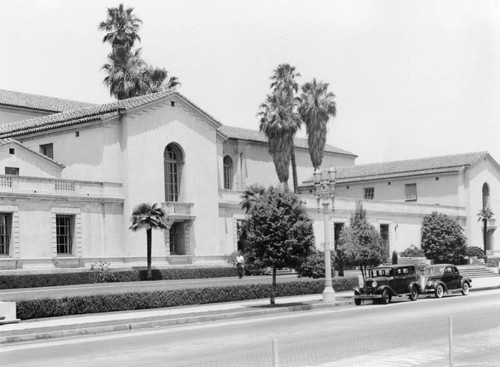 Exterior view, Pasadena Public Library