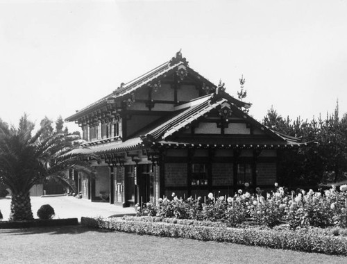 Main entrance building to Bernheimer Garden