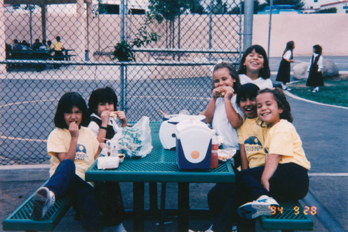 Lunchtime at New Horizon School