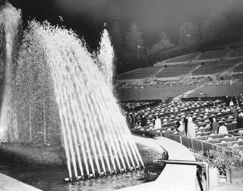 Hollywood Bowl fountains dedicated