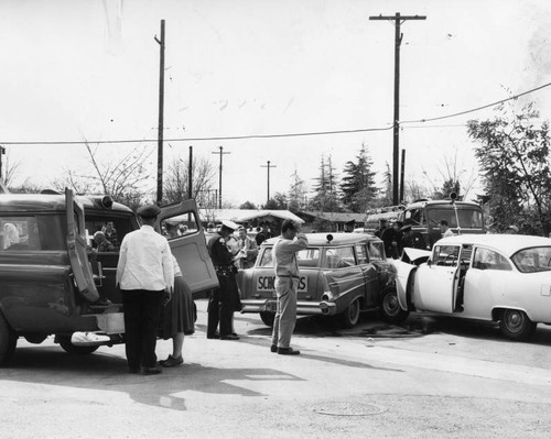 Help arrives after school bus crash — Calisphere
