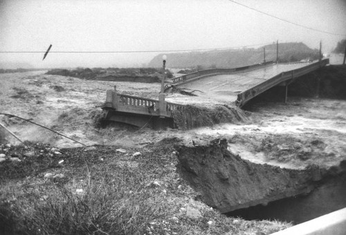 Bridge collapses