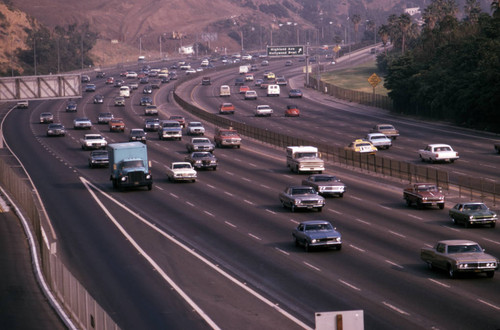 101 Hollywood Freeway, Cahuenga Pass