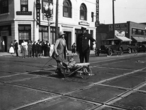 Woman with leopard on Broadway