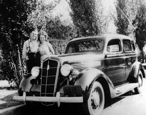 Couple with a car in Echo Park