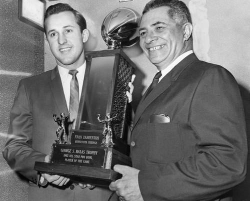 Tarkenton receives trophy