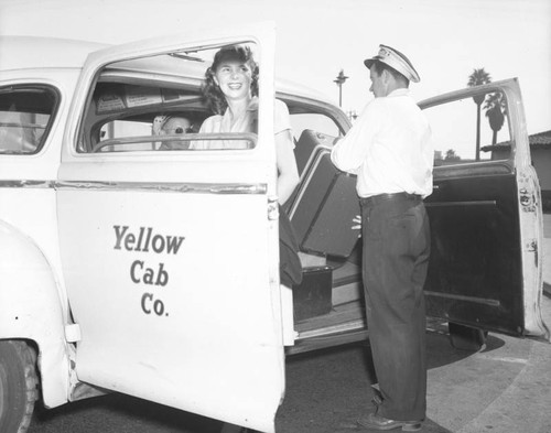 Yellow Cab passenger at Union Station