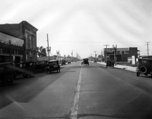 Long Beach Boulevard in Lynwood, 1925