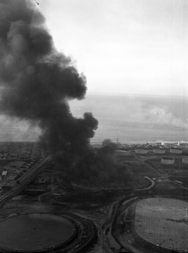 Standard Oil Refinery, El Segundo, looking west