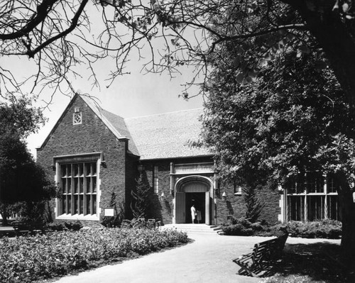 Entrance, Memorial Branch Library