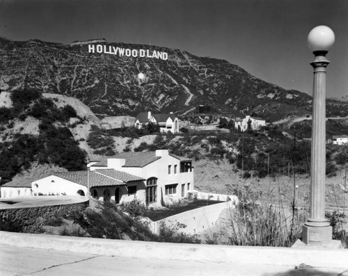 Hollywoodland homes