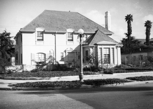 Hobart Boulevard residence