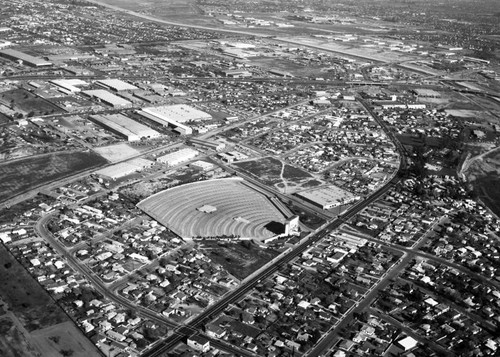 Gage Drive-In, Commerce, looking northeast