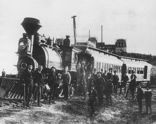 Locomotive, a group photo