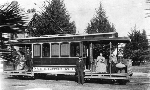 Early L. A. electric car