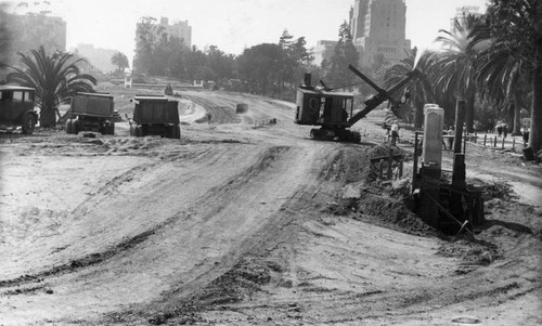 Wilshire Boulevard, looking west near Alvarado Street