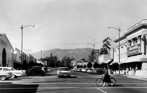 Yale Avenue, Claremont