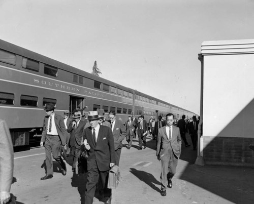 Passengers arriving in Palo Alto