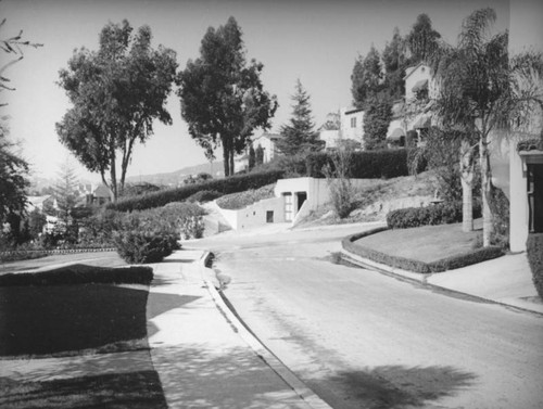 Los Nietos Drive in Los Feliz