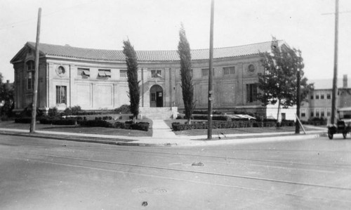 Lincoln Heights Branch Library, a view