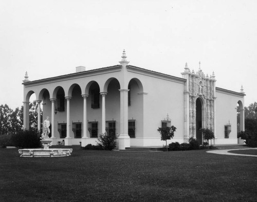 Edward Laurence Doheny Memorial Library, St. John's Seminary