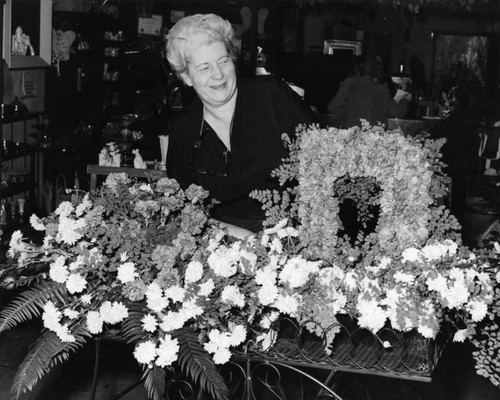 Truman sends flowers to funeral