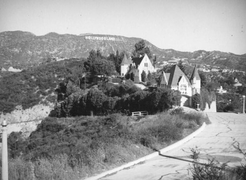 Hollywoodland home and sign