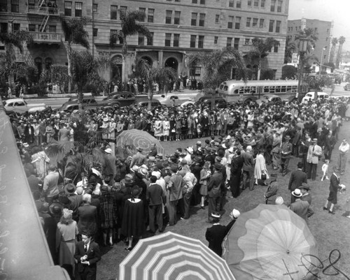 Los Angeles Easter parade, view 3