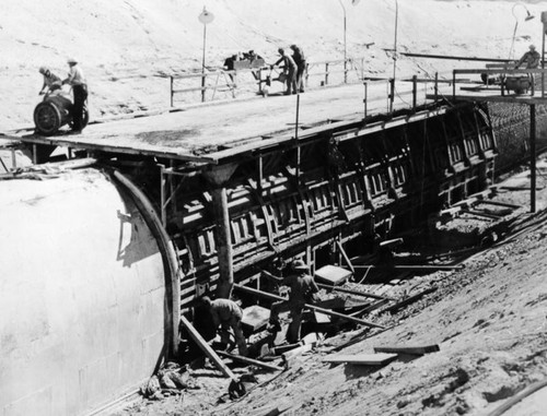 Portion of California Aqueduct being built