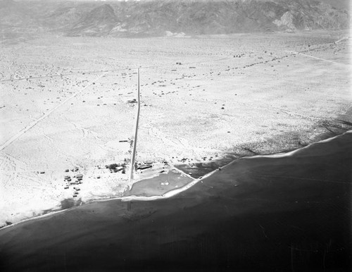 Salton Sea, north coast