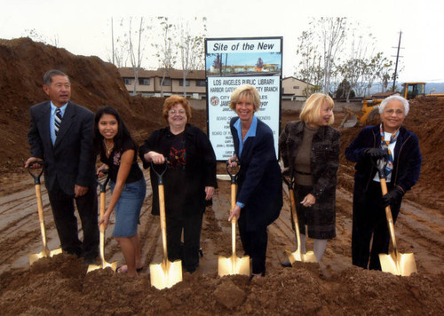 Groundbreaking, Harbor Gateway Branch Library