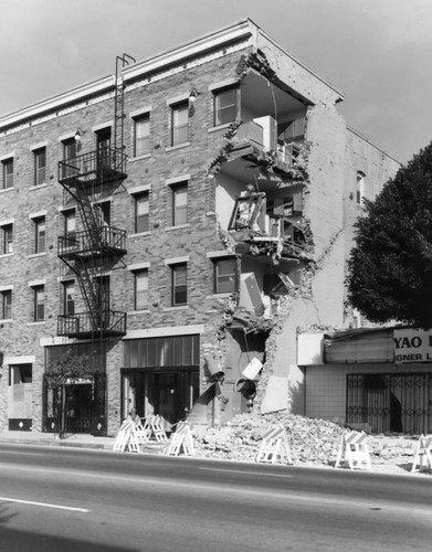 Building damaged by earthquake