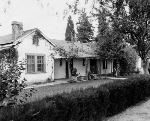 La Brea Rancho, exterior