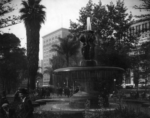 Pershing Square fountain