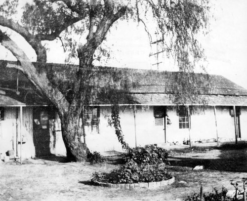 Avila Adobe, back "corredor" and courtyard