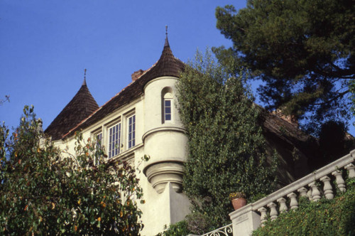 Chateau Colline, Westwood