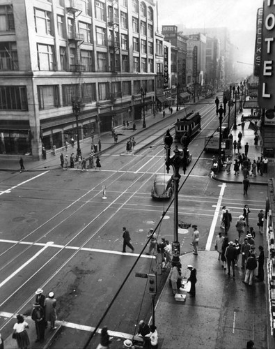 Seventh and Broadway on V-J day