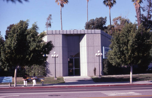 Great Western Bank branch, Wilshire Boulevard