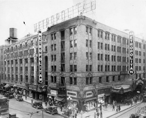 Corner view, Metropolitan Theater