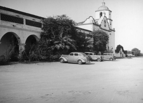 Convento, church and cemetery, Mission San Luis Rey, Oceanside