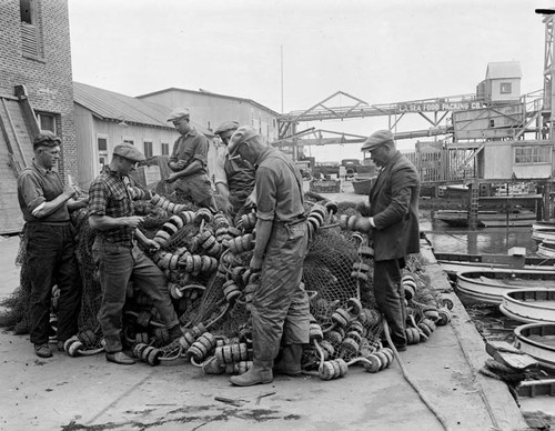 Mending fishing nets