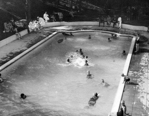 Huntington Hotel's swimming pool