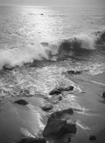 Breaking waves, Laguna Beach