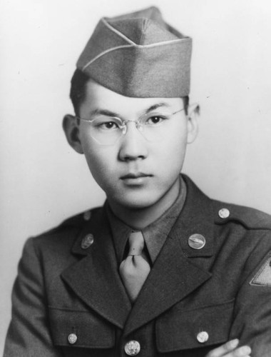 Japanese American soldier