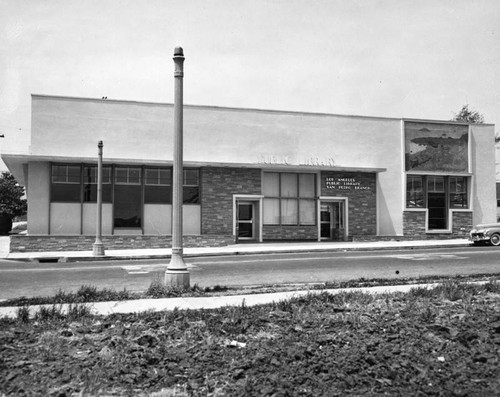 Exterior view of San Pedro Branch Library