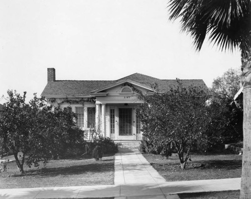 Craftsman shingle style residence, Eagle Rock