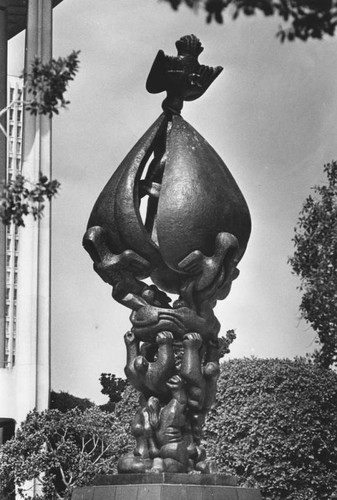 Jacques Lipchitz's "Peace on Earth"