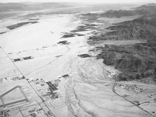 Palm Springs, Cathedral City, Rancho Mirage, Palm Desert, La Quinta, looking south