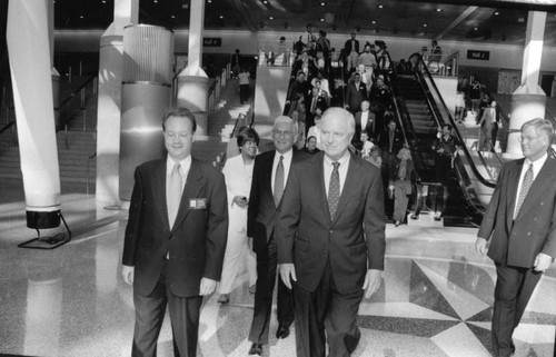 Mayor Riordan and group, L.A. Convention Center