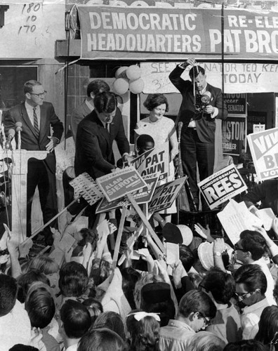 Ted Kennedy campaigning for Democratic candidates